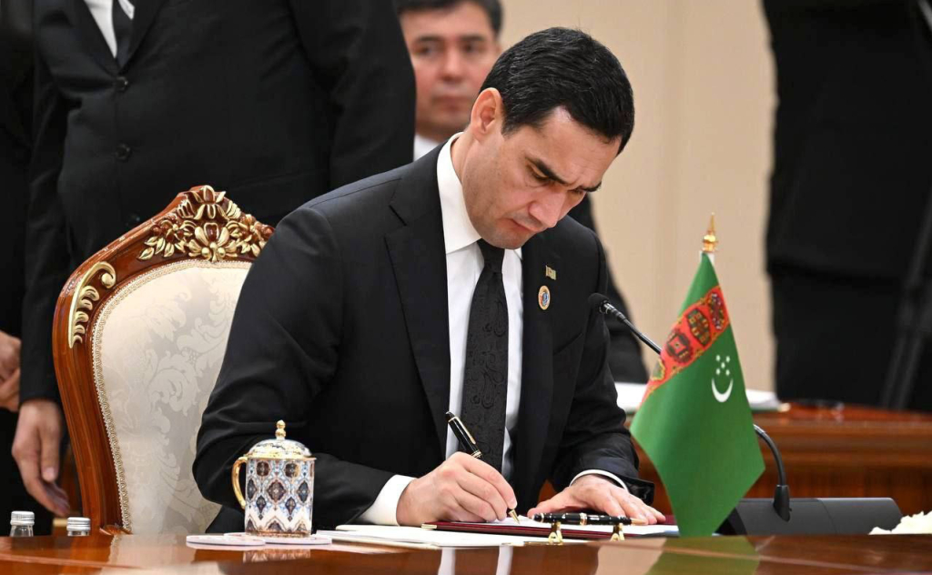 imzo 04 TM imzo 04 TM